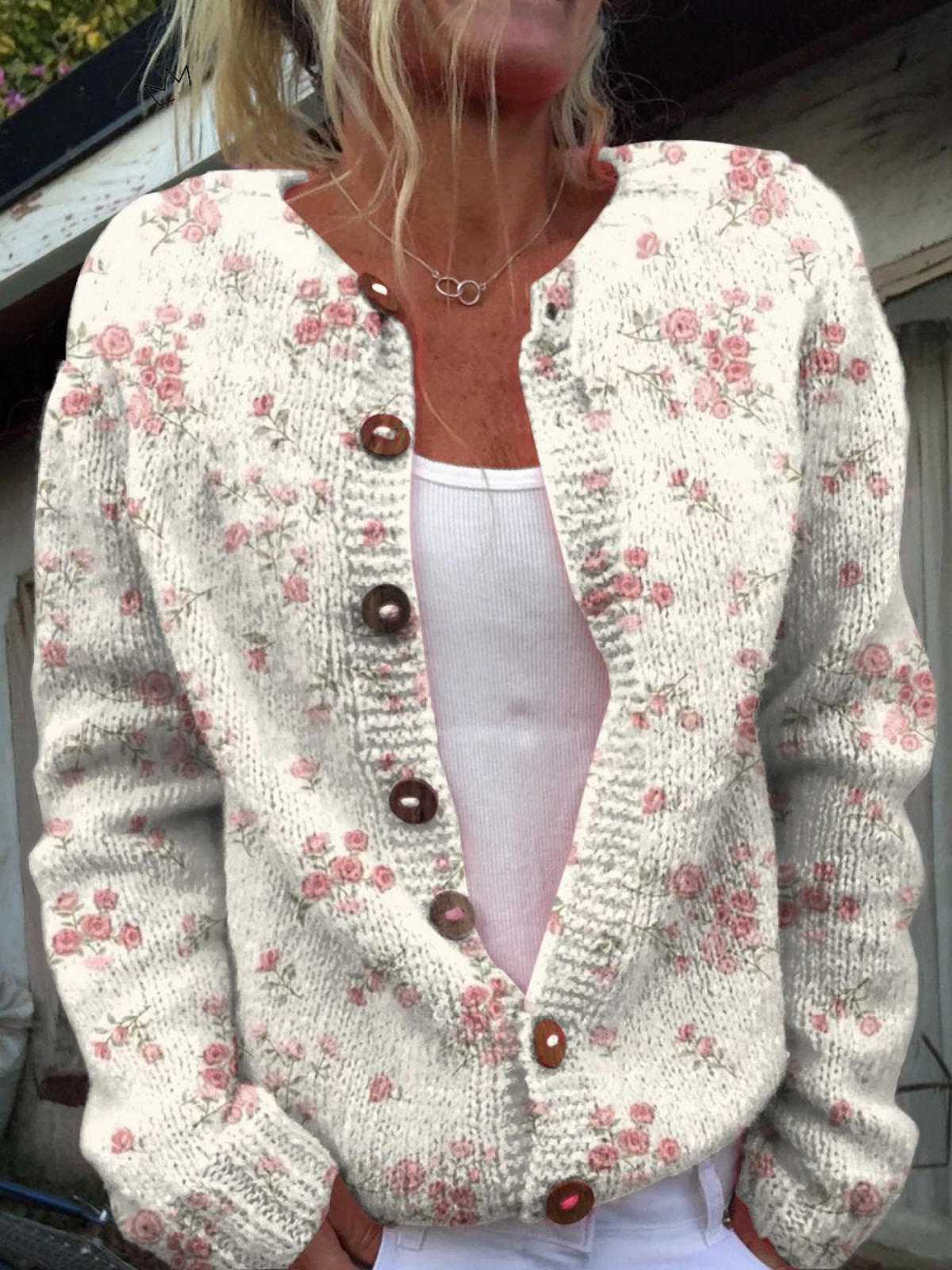 Strickjacke mit Knöpfen – Blumen Vintage II