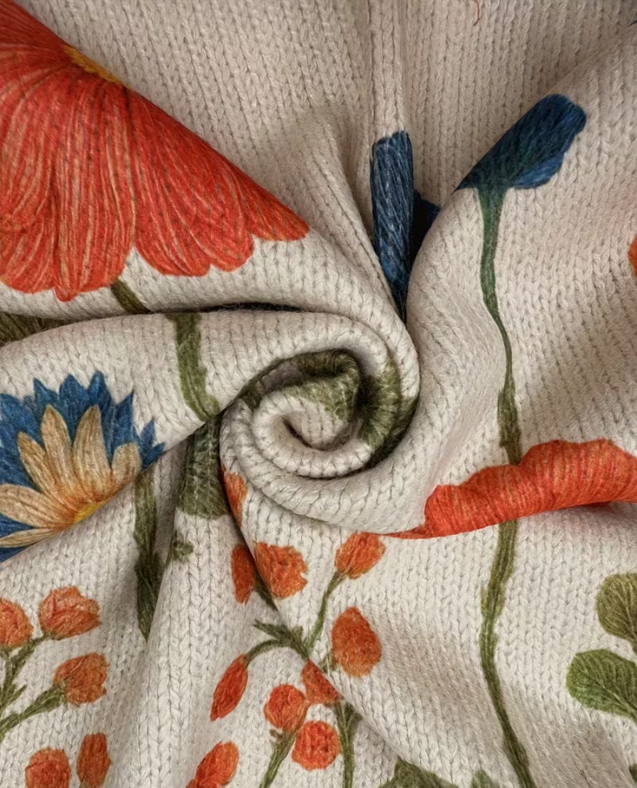 Reißverschluss-Strickjacke mit Wildblumen