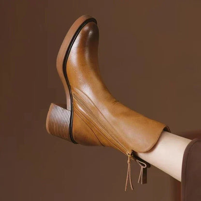 Knöchelhohe Stiefeletten
