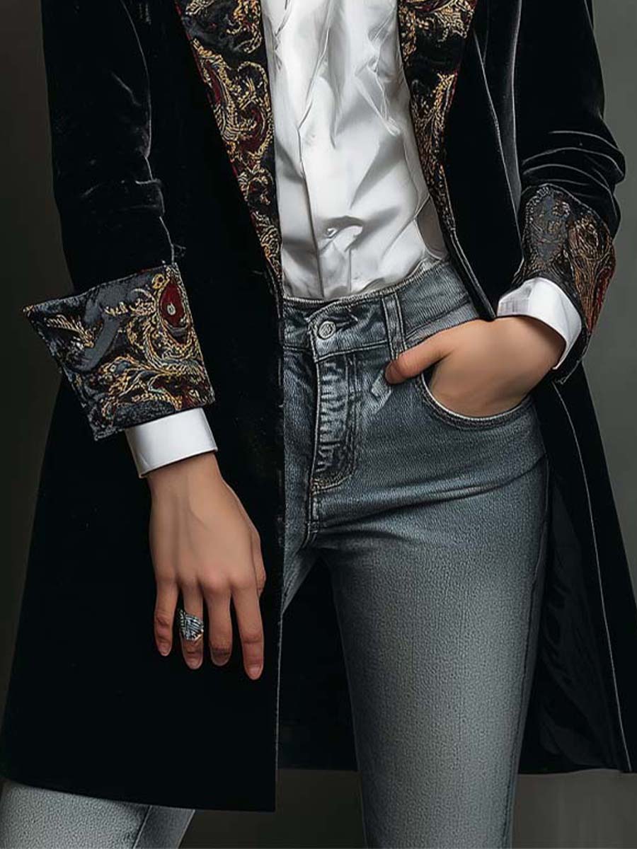Schwarzer Figurbetonter Barock-Blazer mit Revers