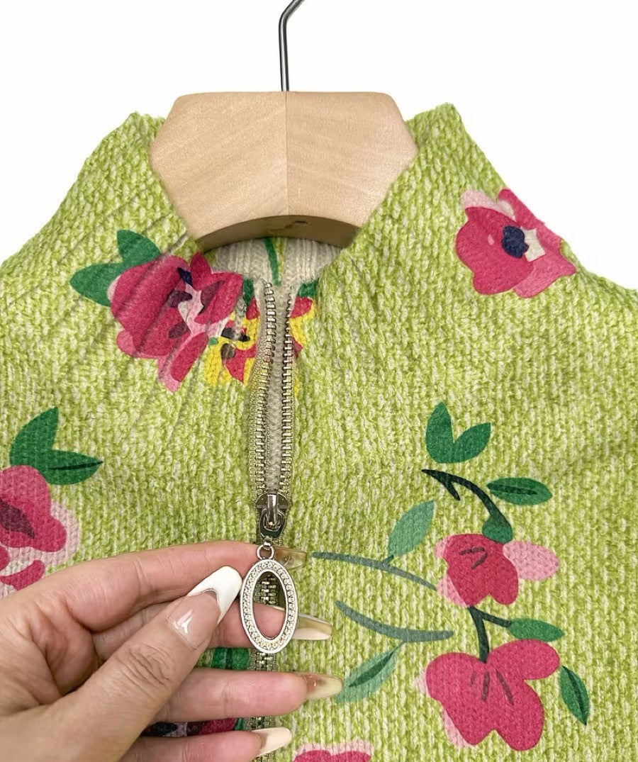 Reißverschluss-Strickjacke mit Rosa Rosen