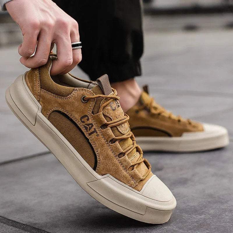Hochwertiger Leder-Sneaker