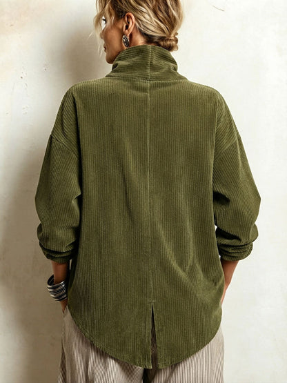 Asymmetrische Samt-Stehkragenbluse mit Knöpfen – Olive